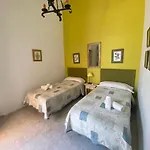 Apartamentos El Arco